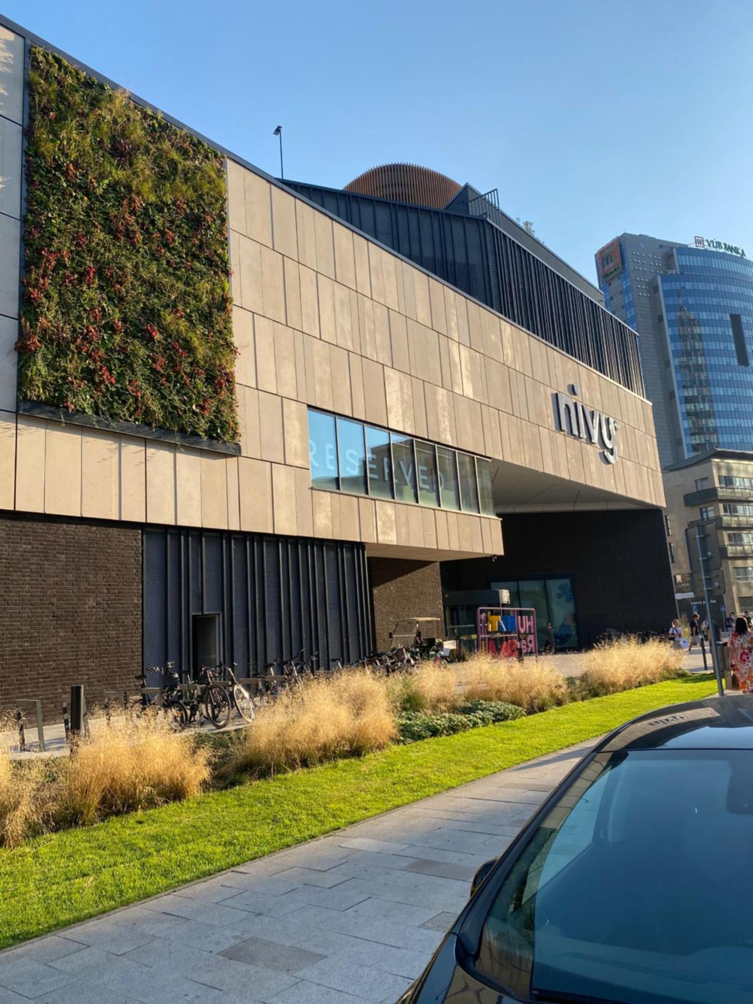 James Dean Apartment - Next To Nivy Bus Station & Mall Братислава Екстериор снимка